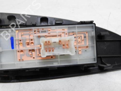 Used Right front window switch Right front window switch NISSAN PULSAR Hatchback (C13) 1.5 dCi (110 hp) 21964616 21964616