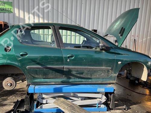 Left front window switch PEUGEOT 206 Hatchback (2A/C) 1.4 HDi eco 70 | BP31824572I27