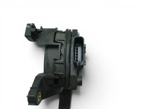 pedal-dacia-duster-hs_-2010-2011-2012-2013-2014-2015-2016-2017-2018-34258037 main image