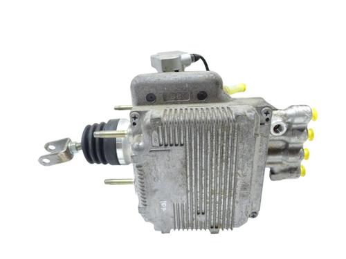Used Brake master cylinder Brake master cylinder TOYOTA AURIS Estate (_E18_) 1.8 Hybrid (ZWE186_, ZWE186R, ZWE186H) (136 hp) 39974244 39974244