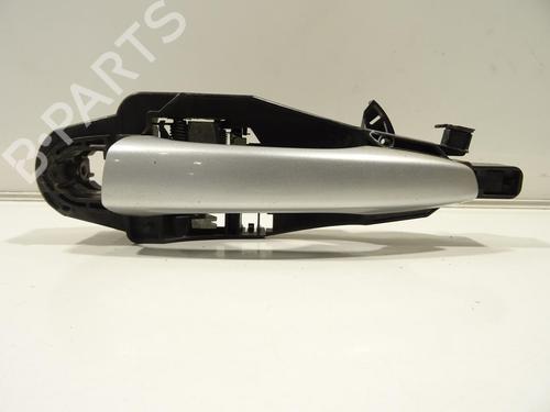 Used Front left exterior door handle PEUGEOT 308 II (LB_, LP_, LW_, LH_, L3_) 1.6 HDi (92 hp) 23844677
