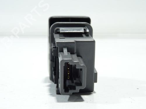 warning-switch-toyota-c-hr-_x1_-2016-29074107 main image