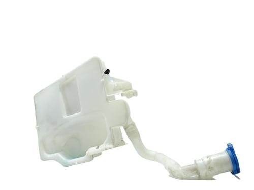 Used Windscreen washer tank AUDI A1 (8X1, 8XK) 1.4 TDI (90 hp) 30636913