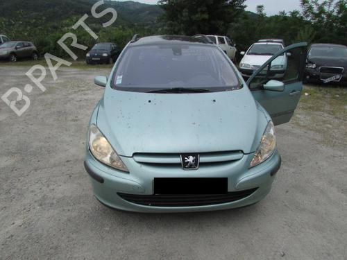 Left mirror PEUGEOT 307 Break (3E) 2.0 HDI 110 | BP20056525C26 