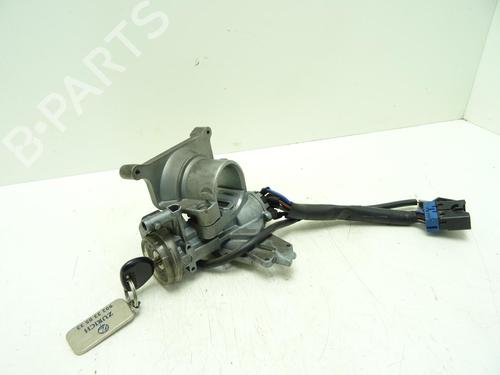 Used Ignition barrel MITSUBISHI PAJERO II (V3_W, V2_W, V4_W, V5_W) 2.5 TD 4WD (V24W) (99 hp) 30168824