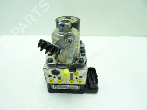 Used ABS pump TOYOTA PRIUS Liftback (_W2_) 1.5 Hybrid (NHW20_, NHW20R) (112 hp) 26217999