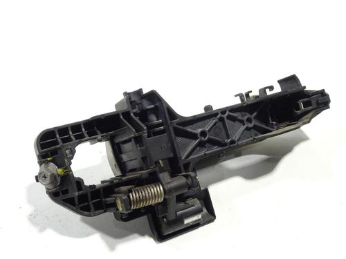 front-left-exterior-door-handle-kia-ceed-sportswagon-jd-2012-2013-2014-2015-2016-2017-2018-25588069 main image