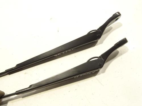 Front windshield wiper arm PEUGEOT 5008 (0U_, 0E_) 2.0 HDi 150 / BlueHDi 150 | BP25594442C143