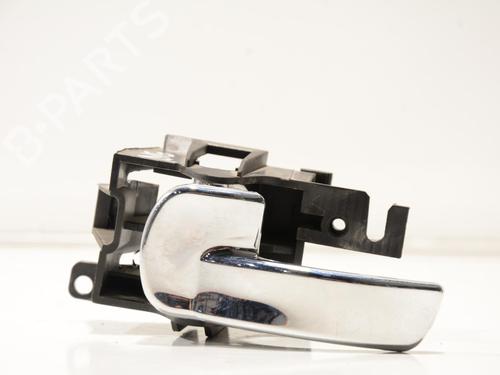 Maneta interior delantera izquierda NISSAN NAVARA NP300 (D40) 2.5 dCi 4WD (171 hp) 31669738