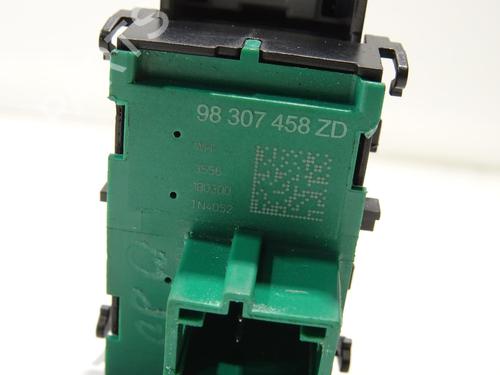 switch-jeep-avenger-j2-2022-27303856 main image