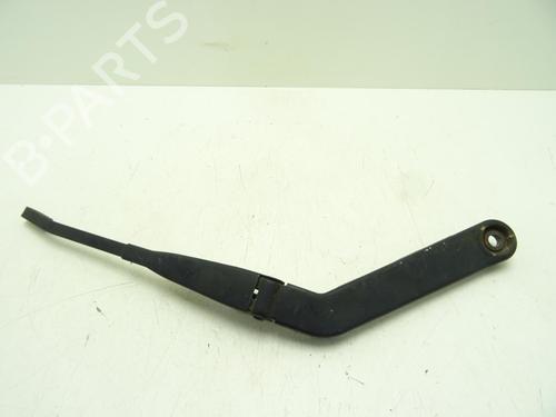 Used Rear windshield wiper arm NISSAN X-TRAIL I (T30) 2.2 Di 4x4 (114 hp) 29490135
