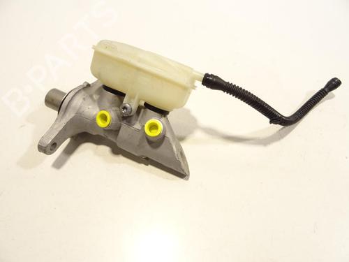 Used Brake master cylinder RENAULT SCÉNIC III (JZ0/1_) 1.5 dCi (110 hp) 28172341