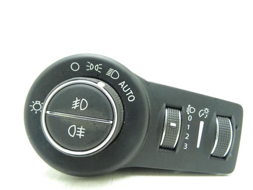 Used Headlight switch FIAT 500X (334_) 1.6 D Multijet (334AXA1B, 334AXA11) (120 hp) 30001107