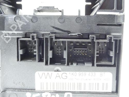 Used Electronic module Electronic module VW EOS (1F7, 1F8) 2.0 TDI (140 hp) 30546171 30546171