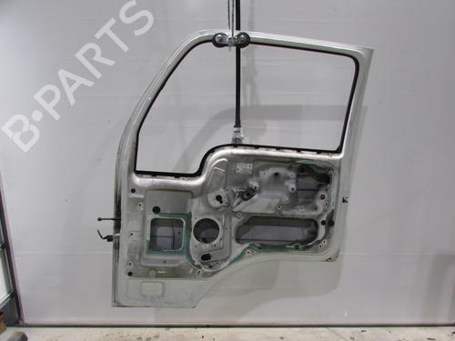 Right front door NISSAN CABSTAR (F22, H40) 2.7 TD (F22) | BP22201907C3