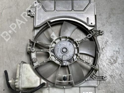 Koelventilatormotor TOYOTA YARIS (_P9_) 1.33 VVT-i (NSP90_, NSP90R) (100 hp) 20040709