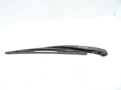 Used Rear windshield wiper arm OPEL CORSA C (X01) 1.7 DI (F08, F68) (65 hp) 31573842