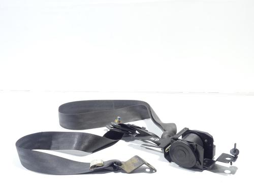 Højre fortil seleforstrammer MITSUBISHI PAJERO III (V7_W, V6_W) 2.5 TDi (V64W, V74W) (115 hp) 31359095