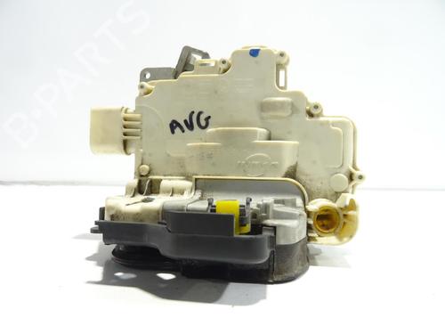 Used Front left lock AUDI A4 B7 (8EC) 2.0 TDI quattro (140 hp) 21223478