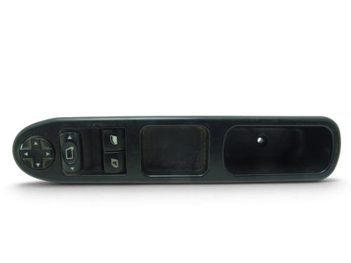 Used Left front window switch Left front window switch PEUGEOT 207 (WA_, WC_) 1.4 HDi (68 hp) 40535596 40535596