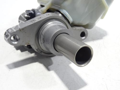 Brake master cylinder VW TIGUAN (5N_) 2.0 TDI 4motion | BP31257497M77 