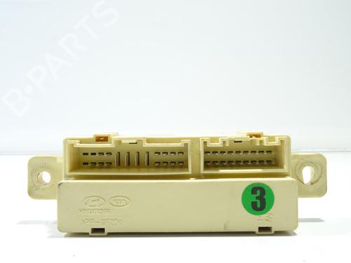 Used Electronic module KIA CEE'D Sportswagon (JD) 1.6 GDI (135 hp) 26954376