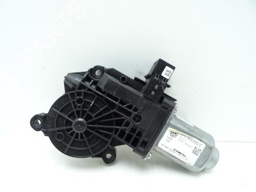 Vindusheismotor høyre foran SEAT IBIZA IV SC (6J1, 6P5) 1.6 TDI (90 hp) 30081541