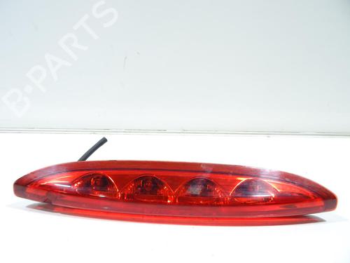 Troisième feu stop PEUGEOT 208 I (CA_, CC_) 1.6 HDi (92 hp) 32066865
