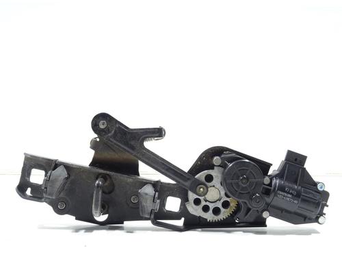 Used Tailgate lock LAND ROVER RANGE ROVER SPORT I (L320) 2.7 D 4x4 (190 hp) 30535081