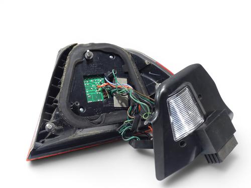 left-taillight-bmw-3-convertible-e46-2000-2001-2002-2003-2004-2005-2006-2007-36901076 main image