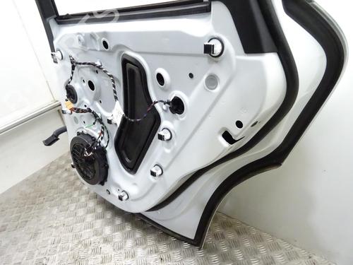 Right rear door PORSCHE MACAN (95B) | BP30513702C5