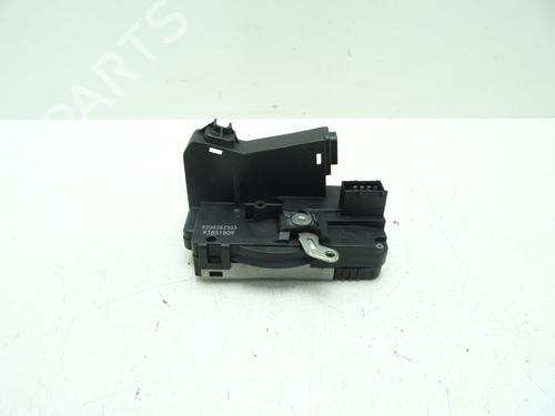 Bagklap lås RENAULT TRAFIC II Van (FL) 1.9 dCi 80 (FL0B) (82 hp) 32630772