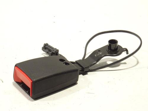 Used Seat buckle Seat buckle PEUGEOT 5008 II (MC_, MJ_, MR_, M4_) 1.5 BlueHDi 130 (MCYHZJ, MCYHZR, MCYHZX) (131 hp) 33738687 33738687