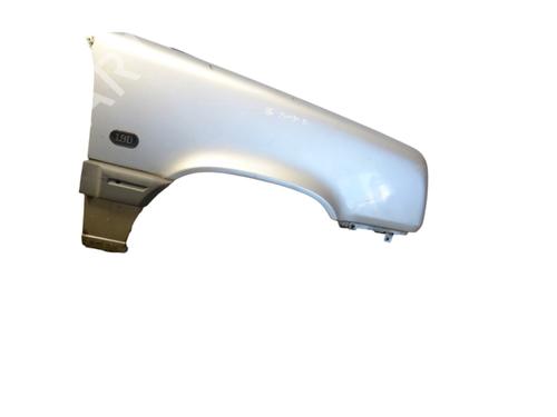 Used Right front fenders Right front fenders RENAULT RAPID Box Body/MPV (F40_, G40_) 1.9 D (F40P, F40N, F40E) (64 hp) 40436571 40436571