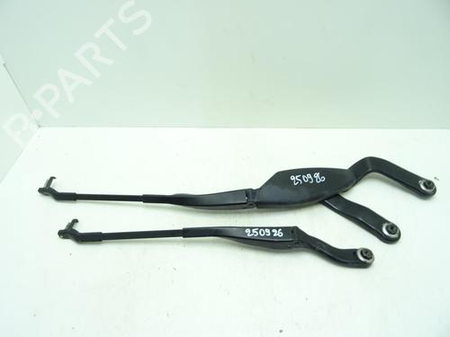 Used Front windshield wiper arm MERCEDES-BENZ E-CLASS (W211) E 320 CDI (211.026) (204 hp) 30089791