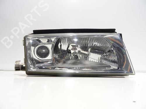 Used Right headlight Right headlight SKODA OCTAVIA I Combi (1U5) 1.9 TDI (110 hp) 27539930 27539930