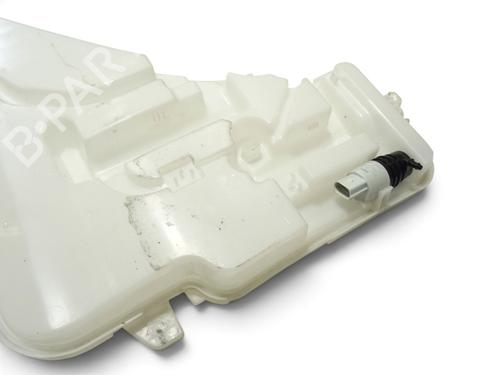 Used Windscreen washer tank Windscreen washer tank BMW 3 (F30, F80) 318 i (136 hp) 40158935 40158935