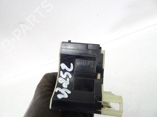 Used Steering column stalk Steering column stalk RENAULT TRAFIC Van (T_, P_, V_) 2.5 D (75 hp) 20043192 20043192
