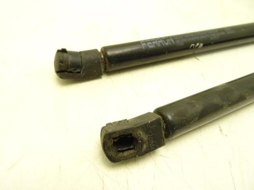 Tailgate lift support VW POLO IV (9N_, 9A_) 1.2 12V | BP30106695C138