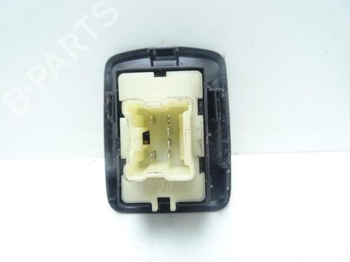 Used Right front window switch Right front window switch DACIA SANDERO II 1.0 SCe 75 (B8JC, B8JD, B8NC) (73 hp) 32776409 32776409