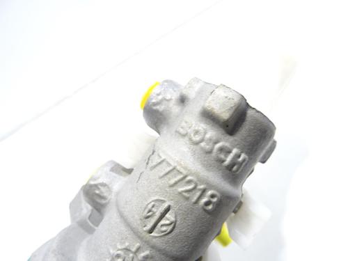 Used Brake master cylinder Brake master cylinder FIAT FIORINO Box Body/MPV (225_) 1.4 Natural Power (225BXC1A, 225AXC1A) (78 hp) 28283427 28283427