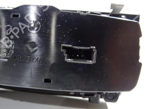 Used Headlight switch Headlight switch BMW 3 Touring (F31) 320 d xDrive (200 hp) 20062118 20062118