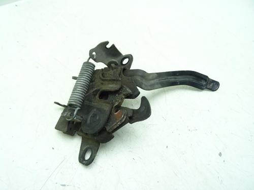 Used Hood lock TOYOTA VERSO (_R2_) 2.0 D-4D (AUR20_, AUR20R) (124 hp) 31993646