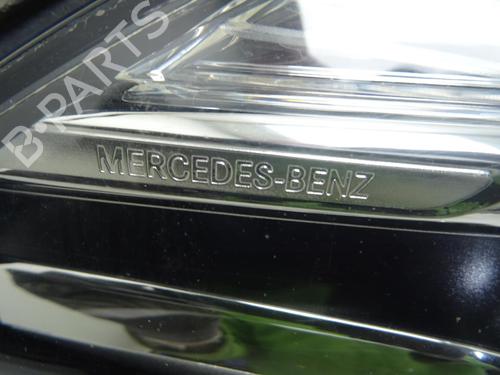 Right headlight MERCEDES-BENZ A-CLASS (W176) A 200 CDI / d 4-matic (176.002) | BP31970869C29