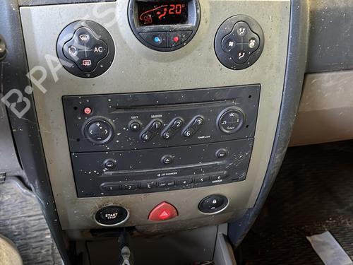 Right headlight RENAULT MEGANE II (BM0/1_, CM0/1_) 1.9 dCi (BM0G, CM0G) | BP32424155C29 