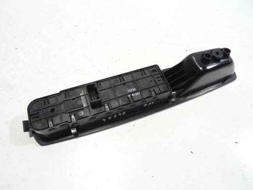 Used Left front window switch Left front window switch RENAULT MEGANE III Grandtour (KZ0/1) 1.5 dCi (KZ09, KZ0D, KZ1G, KZ29, KZ14, KZ1W, KZ10, KZ1F,... (110 hp) 24055260 24055260