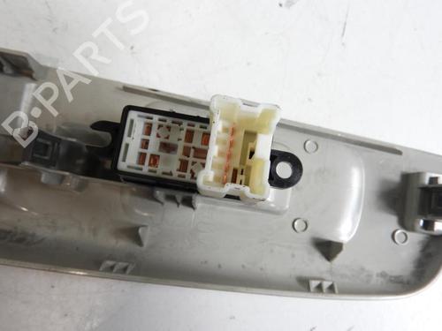 Used Right rear window switch Right rear window switch SUBARU FORESTER (SH_) 2.0 D AWD (SHH, SHD, SHN) (147 hp) 21727972 21727972