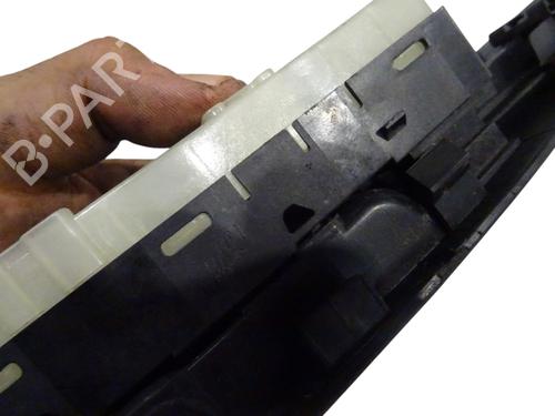 Left front window switch NISSAN NOTE (E11, NE11) 1.5 dCi | BP39257632I27 - Image 3