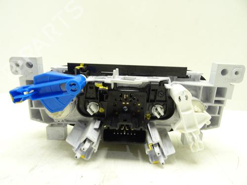 Climate control DACIA DUSTER (HS_) 1.2 TCe 125 | BP26166932I5 