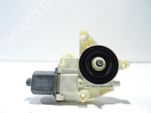 Used Right front window motor MERCEDES-BENZ GLA-CLASS (X156) [2013-2022]  29301053